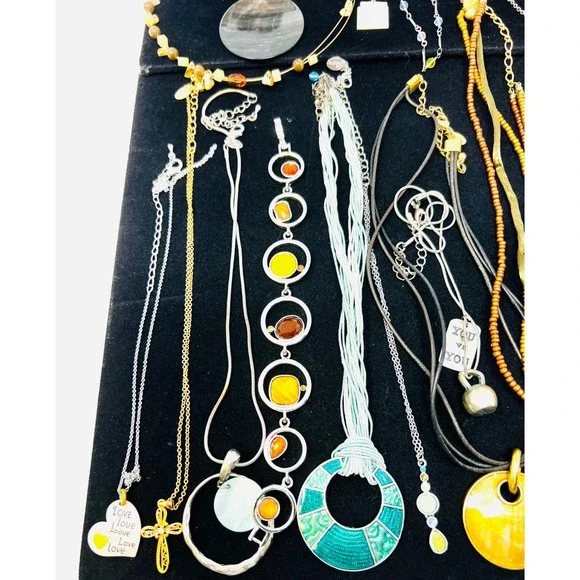 Lia Sophia Silver & Gold Tone Necklace, Bracelet & Earring Lot Of 35 - Picture 3 of 16